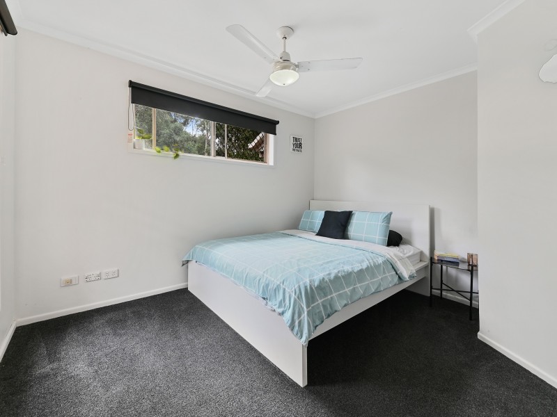 7 Drapers Road, Eatons Hill QLD 4037