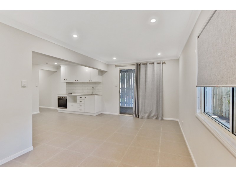 49 Paramount Drive, Warner QLD 4500