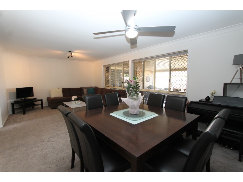 12 Kurrajong Drive, Warner QLD 4500