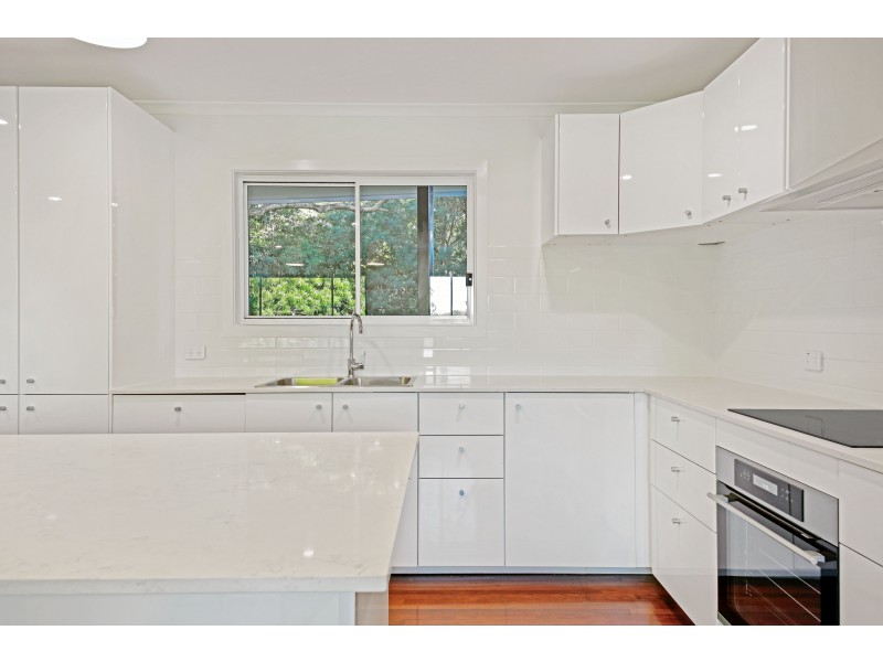 37 Currong Street, Kenmore QLD 4069