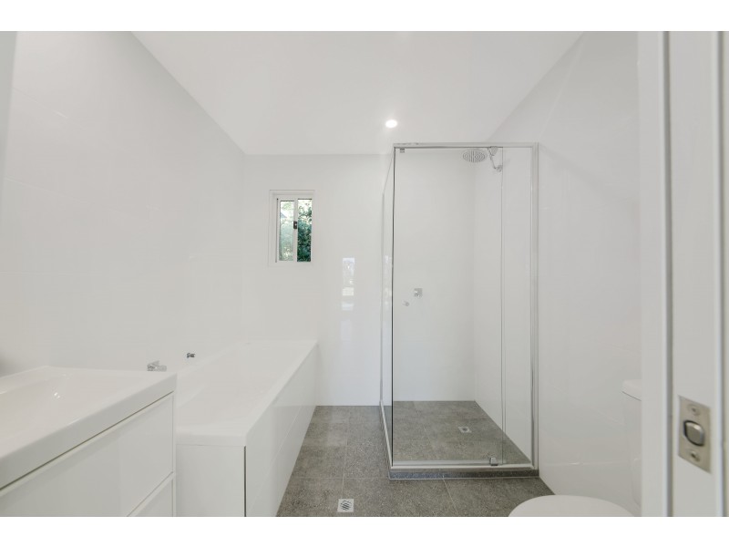 37 Currong Street, Kenmore QLD 4069