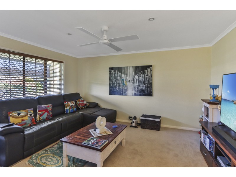 77 Oakwood Road, Warner QLD 4500