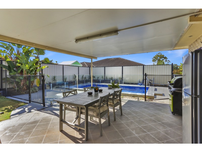 77 Oakwood Road, Warner QLD 4500