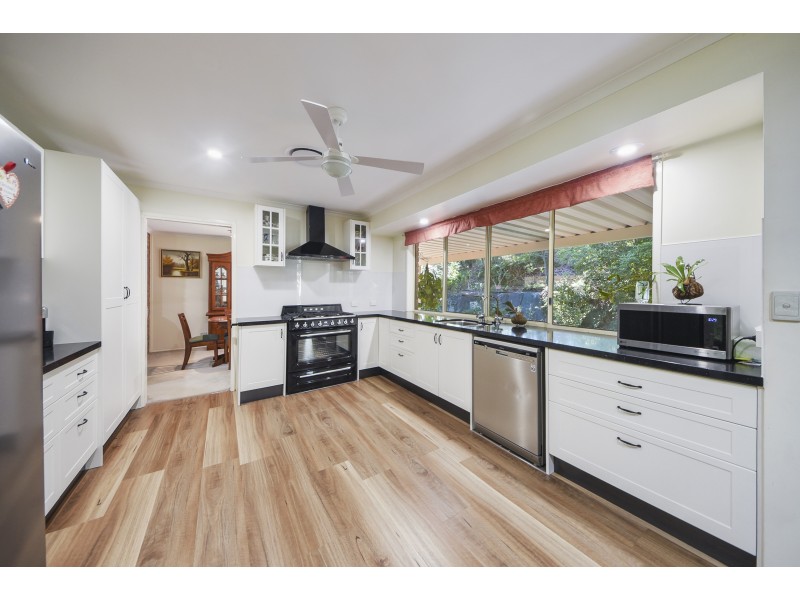 22 Ironbark Lane, Cashmere QLD 4500