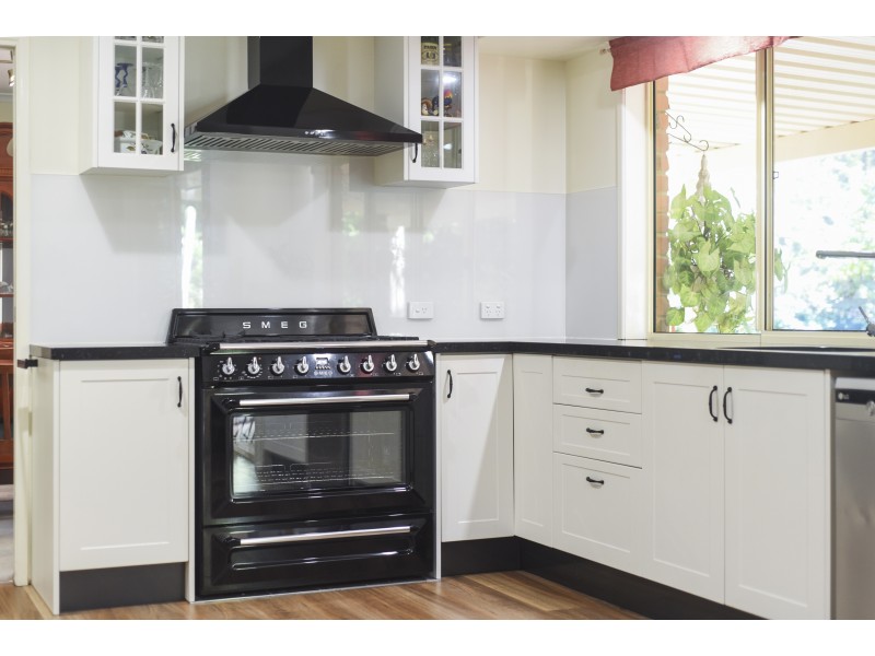 22 Ironbark Lane, Cashmere QLD 4500