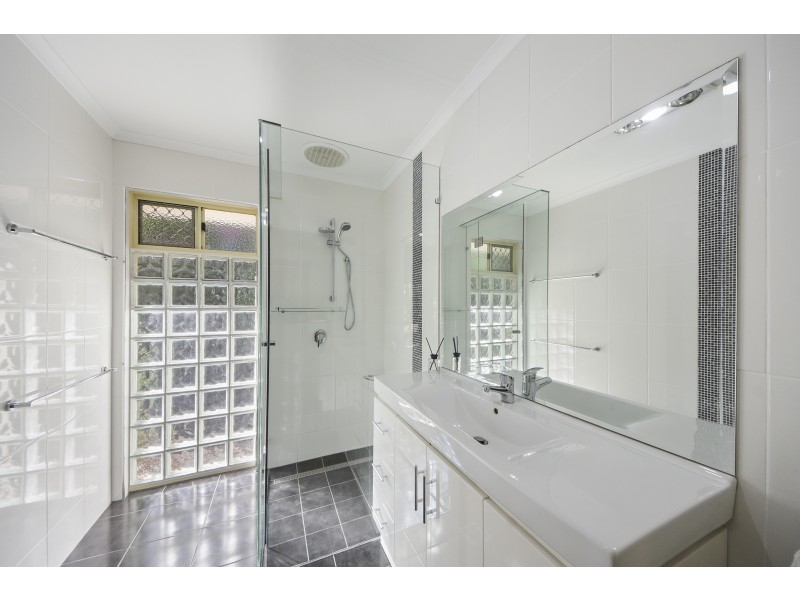 22 Ironbark Lane, Cashmere QLD 4500