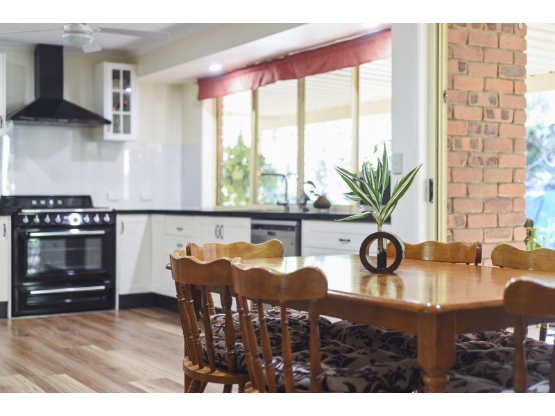 22 Ironbark Lane, Cashmere QLD 4500