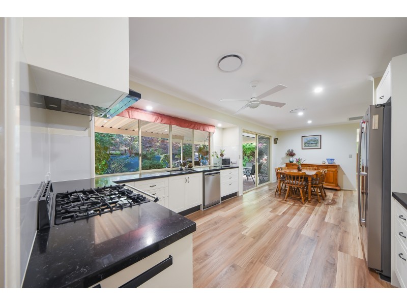22 Ironbark Lane, Cashmere QLD 4500