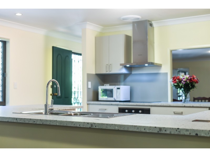 36 Montego Court, Eatons Hill QLD 4037