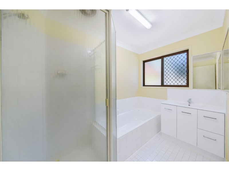 36 Montego Court, Eatons Hill QLD 4037