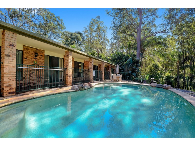 36 Montego Court, Eatons Hill QLD 4037