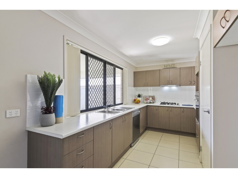 67 Rolland Parade, Warner QLD 4500