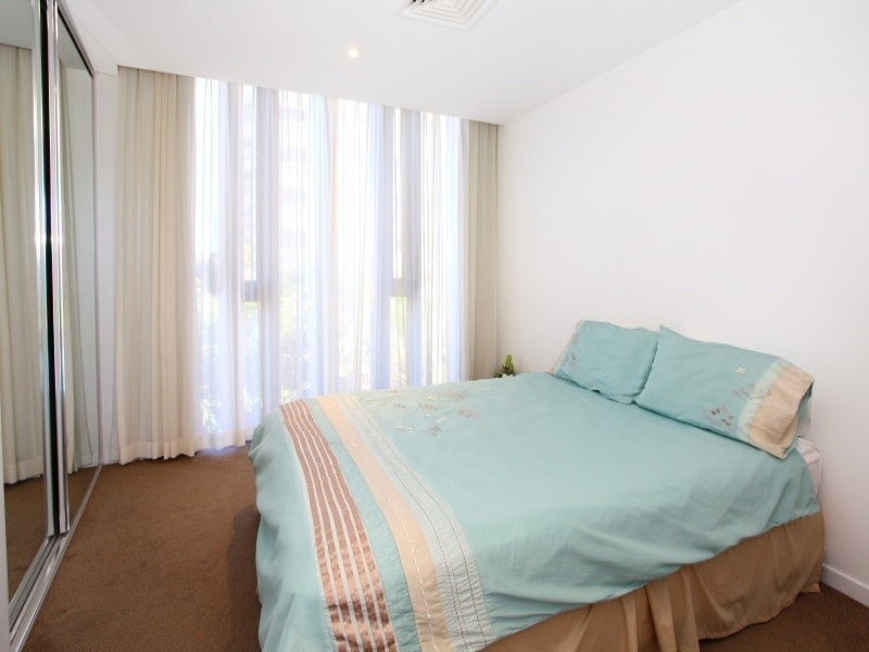 1/173 Old Burleigh Road, Broadbeach QLD 4218