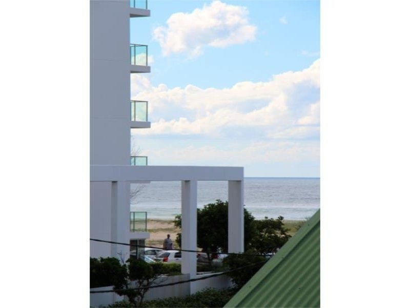 12/6-8 Haig Street, Kirra QLD 4225