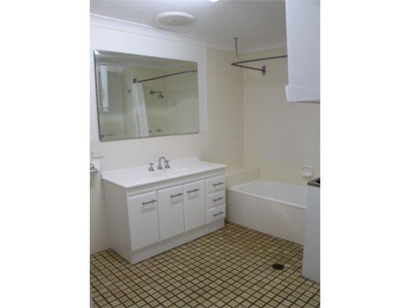 12/6-8 Haig Street, Kirra QLD 4225