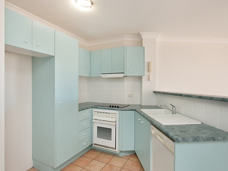 17/102-112 Musgrave Street, Kirra QLD 4225