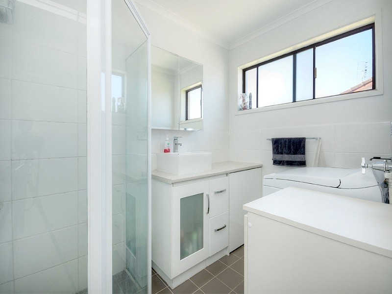 8/23 Coolangatta Road, Kirra QLD 4225