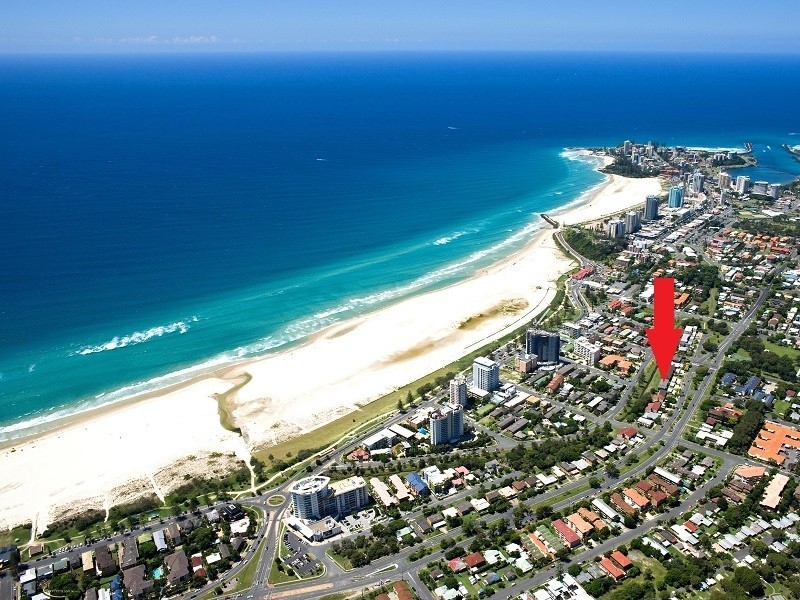 8/23 Coolangatta Road, Kirra QLD 4225