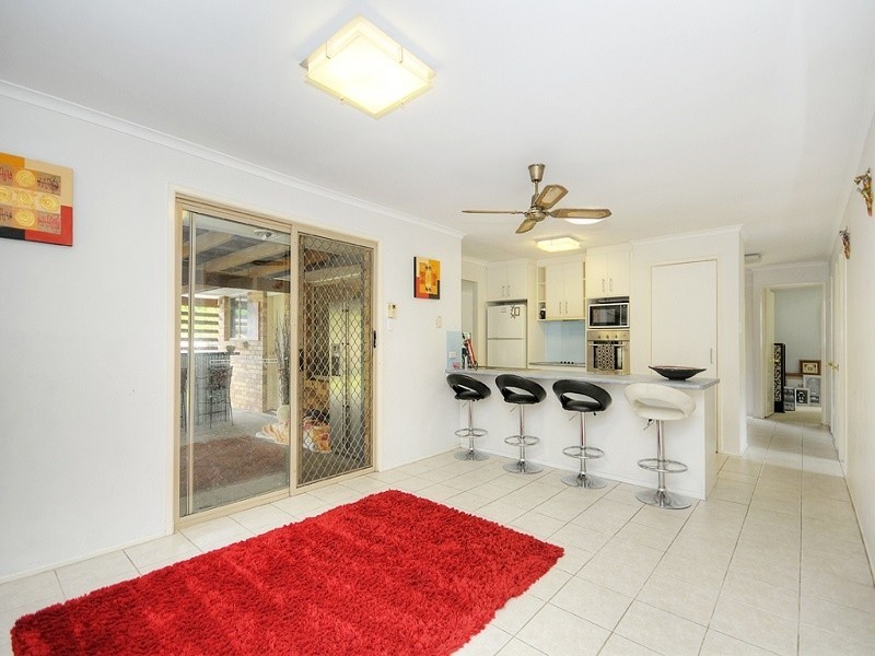 4 Batchworth Road, Molendinar QLD 4214