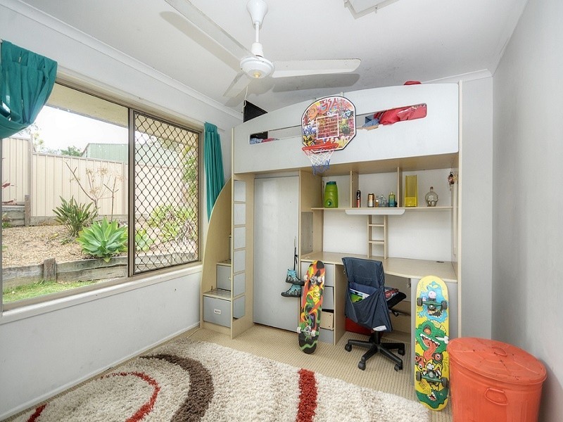 4 Batchworth Road, Molendinar QLD 4214