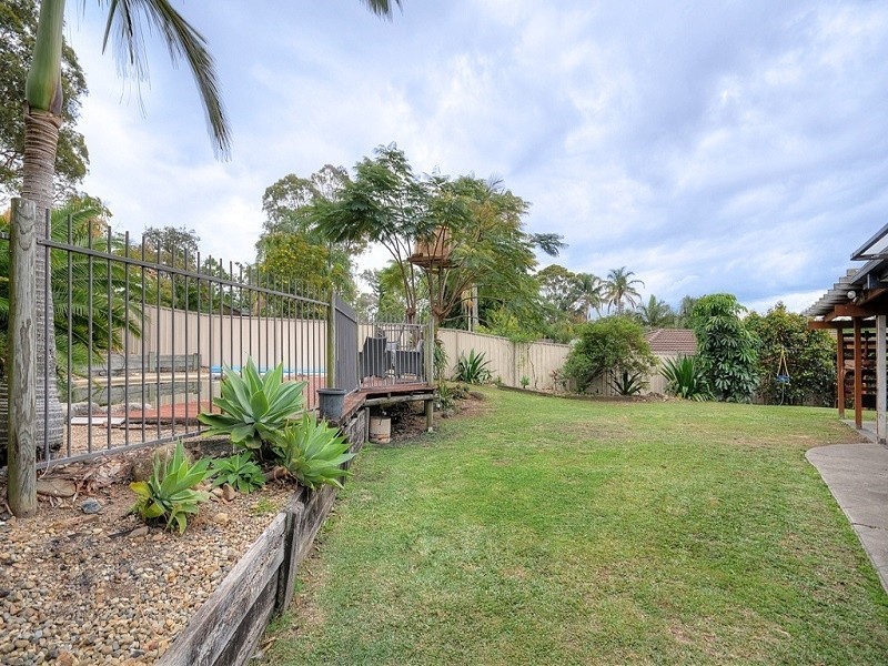 4 Batchworth Road, Molendinar QLD 4214