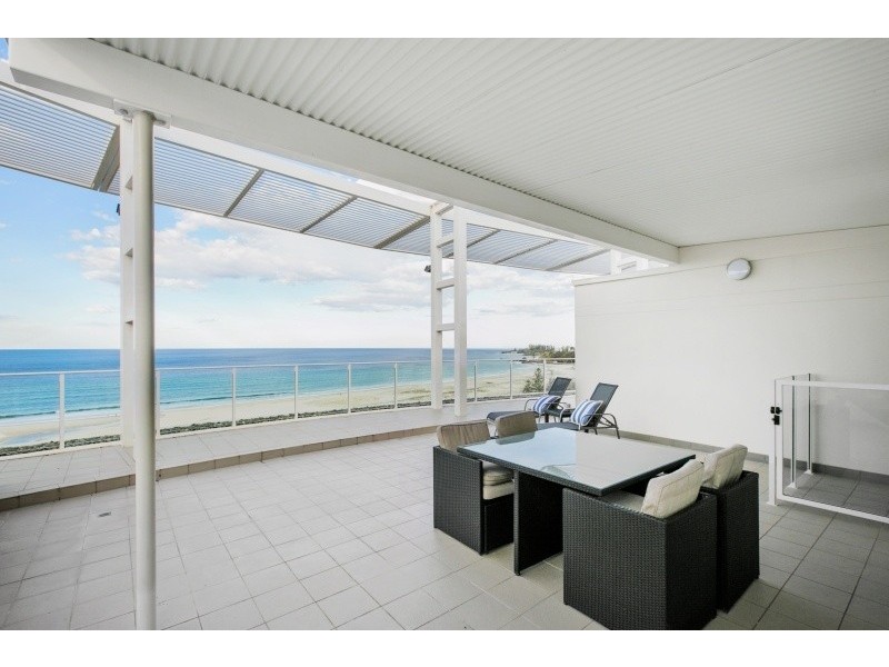 1102/2-8 Creek Street, Kirra QLD 4225
