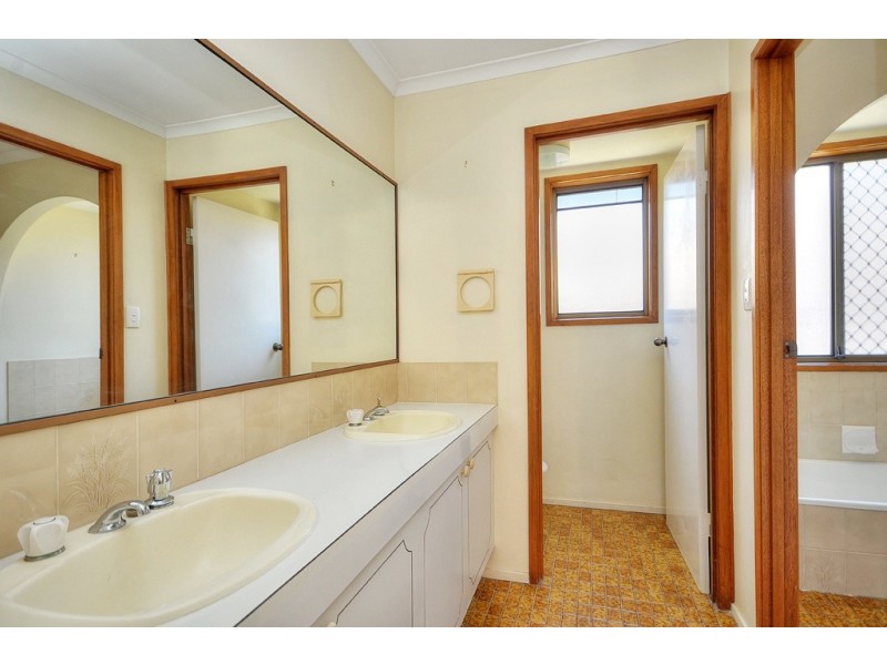 20 Cormack Place, Currumbin Waters QLD 4223