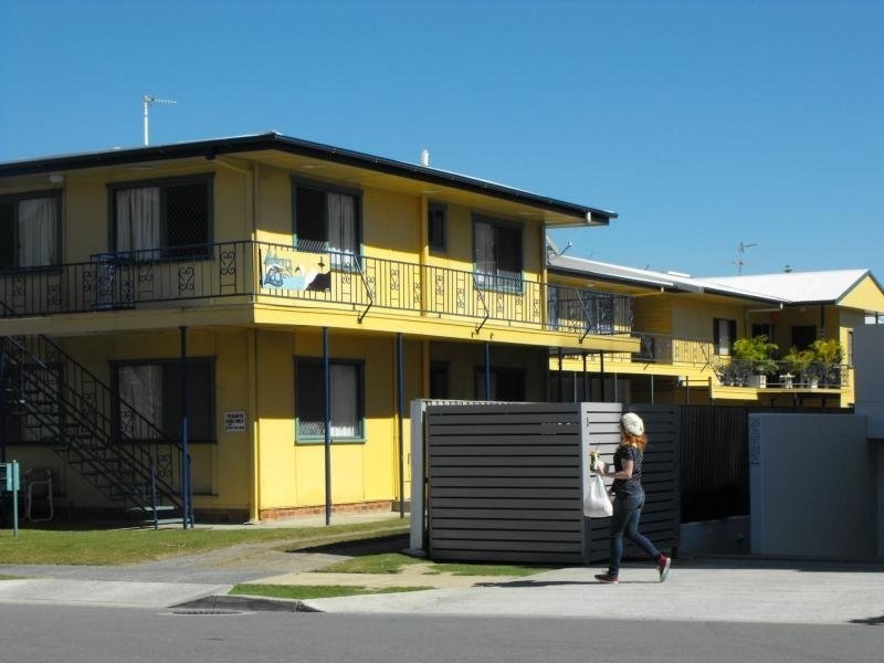 3/5 Haig Street, Kirra QLD 4225