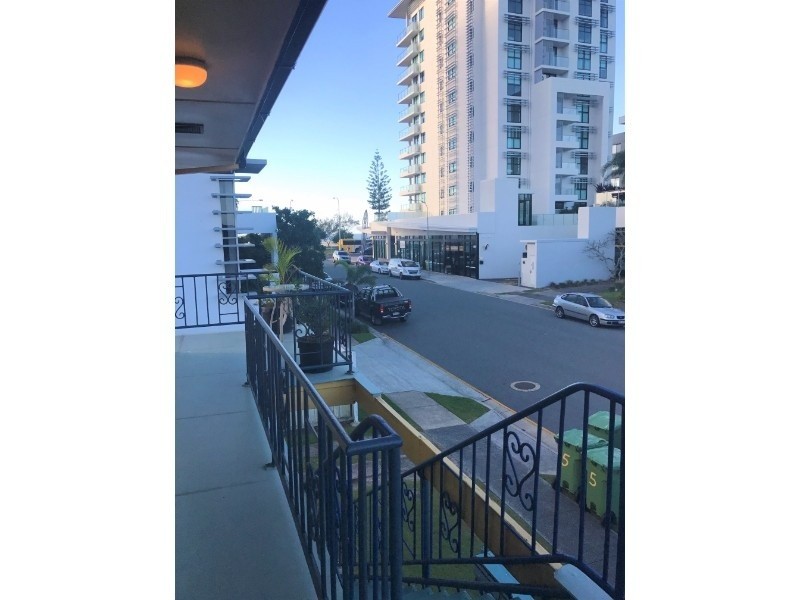 3/5 Haig Street, Kirra QLD 4225