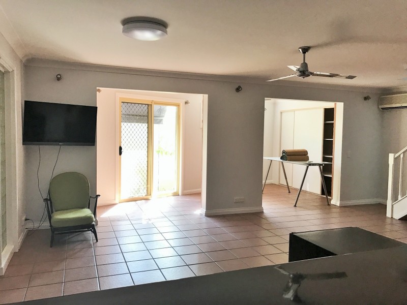 2/512 Coolangatta Rd, Tugun QLD 4224