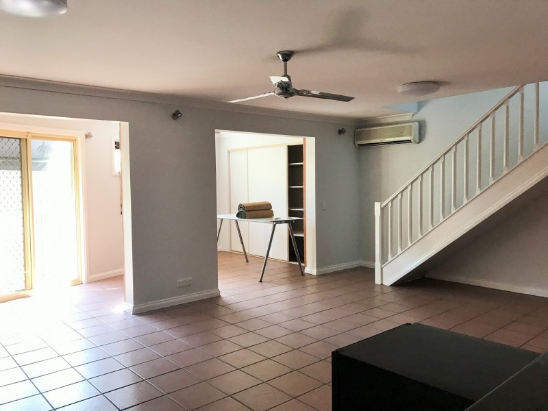 2/512 Coolangatta Rd, Tugun QLD 4224