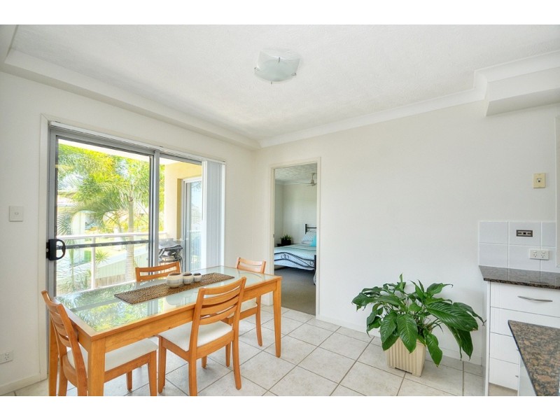 6/50 Miles Street, Kirra QLD 4225