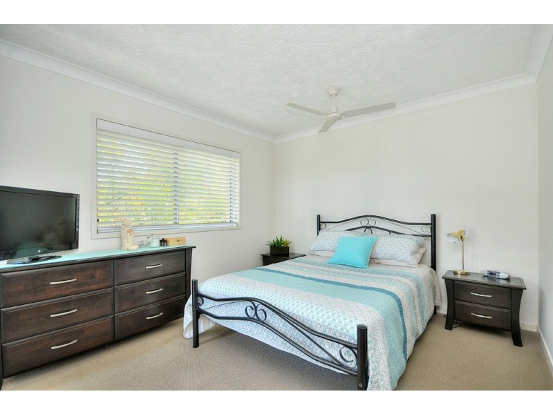6/50 Miles Street, Kirra QLD 4225