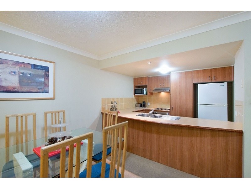 24/37 Golden Four Drive, Bilinga QLD 4225