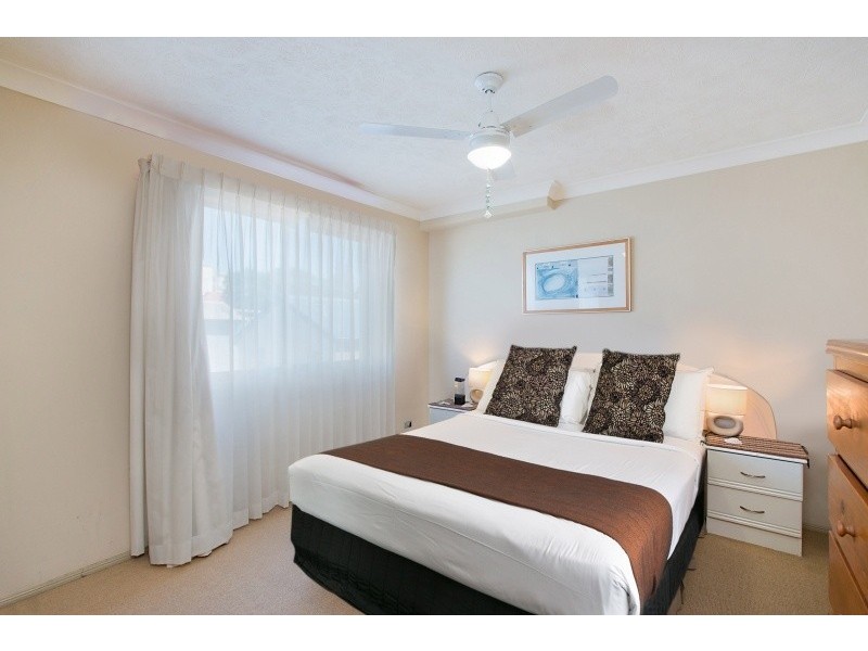 24/37 Golden Four Drive, Bilinga QLD 4225