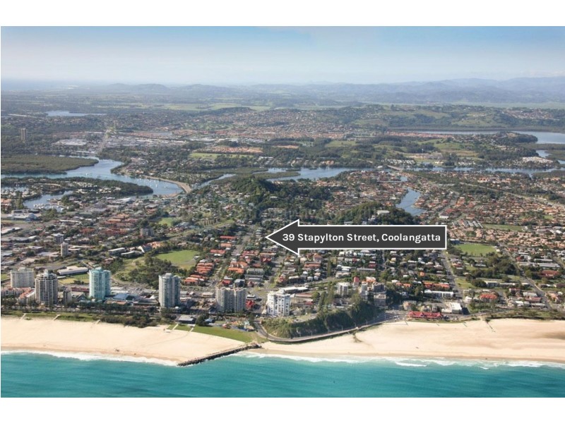 39 Stapylton Street, Coolangatta QLD 4225