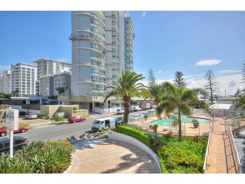 202/4-10 Douglas Street, Kirra QLD 4225
