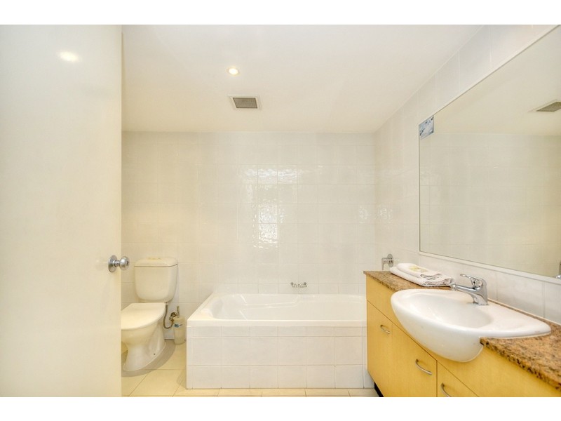 202/4-10 Douglas Street, Kirra QLD 4225