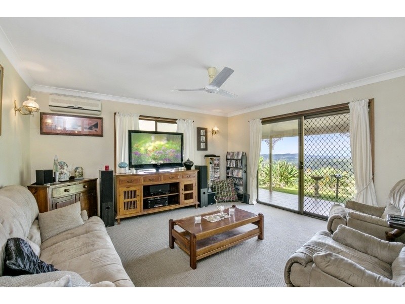 85 Hammond Dr, Clothiers Creek NSW 2484