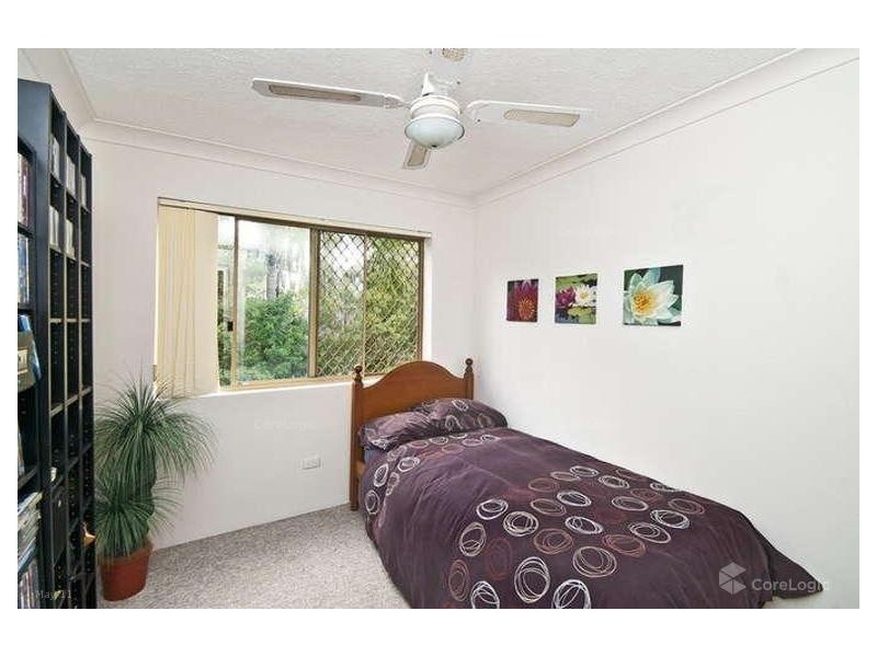 3/4 Rolan Court, Palm Beach QLD 4221