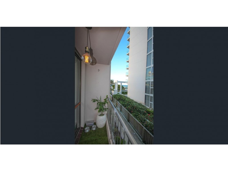 11/22 Musgrave Street, Coolangatta QLD 4225