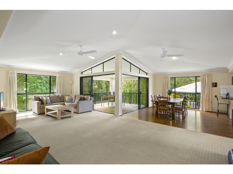 6 Silveraspen Grove, Pottsville NSW 2489