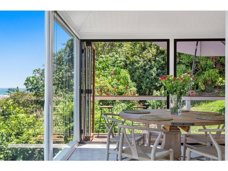 13 Rutledge Street, Coolangatta QLD 4225