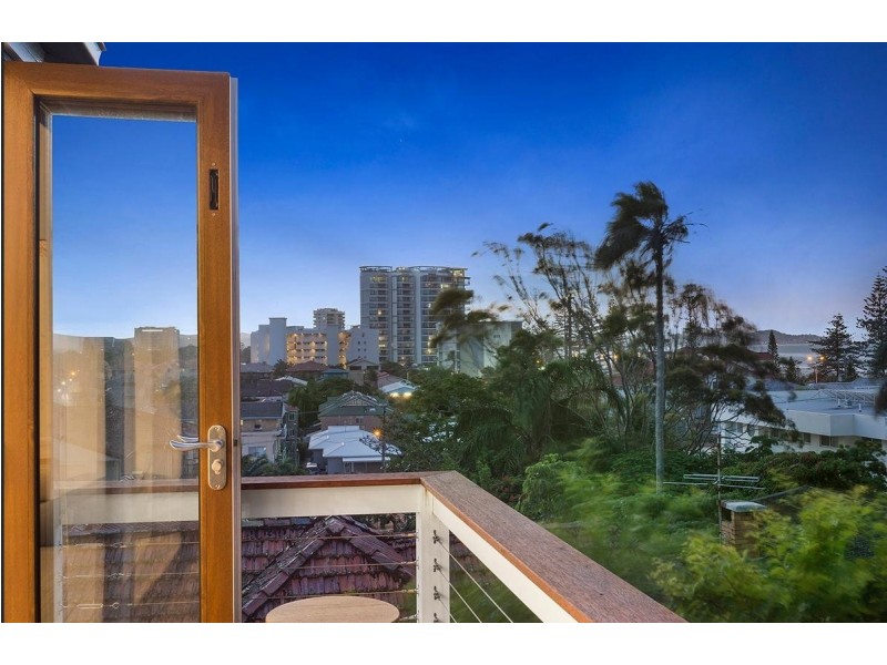 13 Rutledge Street, Coolangatta QLD 4225