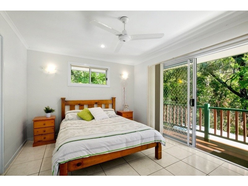 32 Beaumont Court, Currumbin Waters QLD 4223