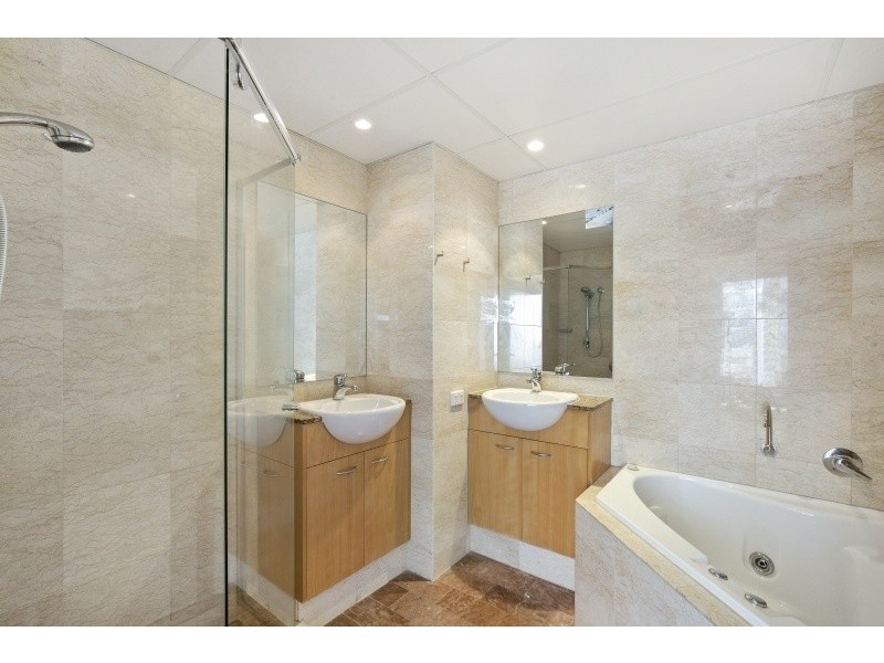 704/4-10 Douglas Street, Coolangatta QLD 4225