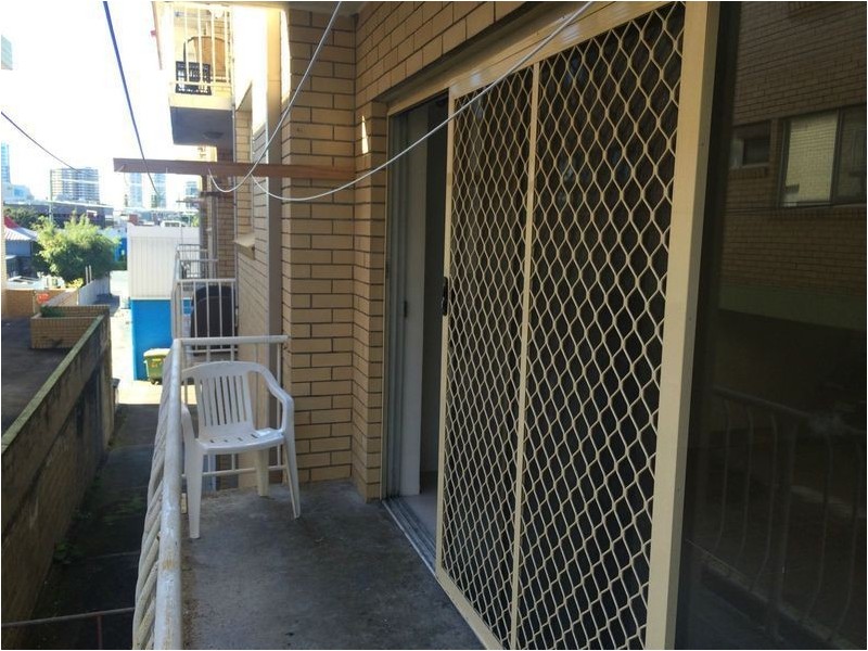 1/26 Garrick Street, Coolangatta QLD 4225