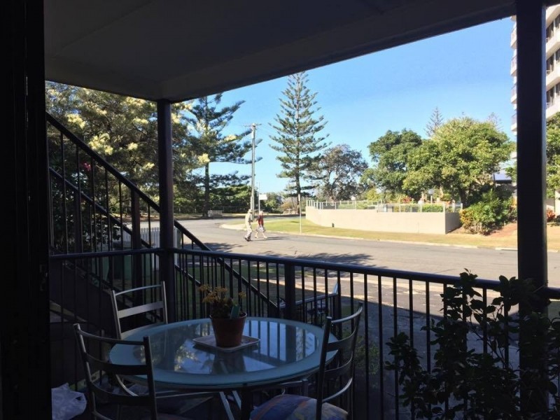 2/142 Pacific Parade, Bilinga QLD 4225