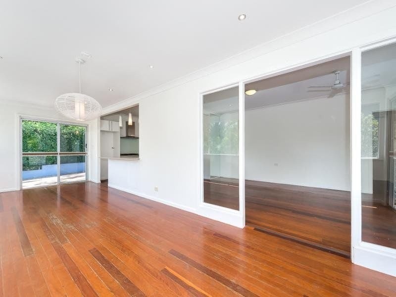 10 Melinda Street, Southport QLD 4215