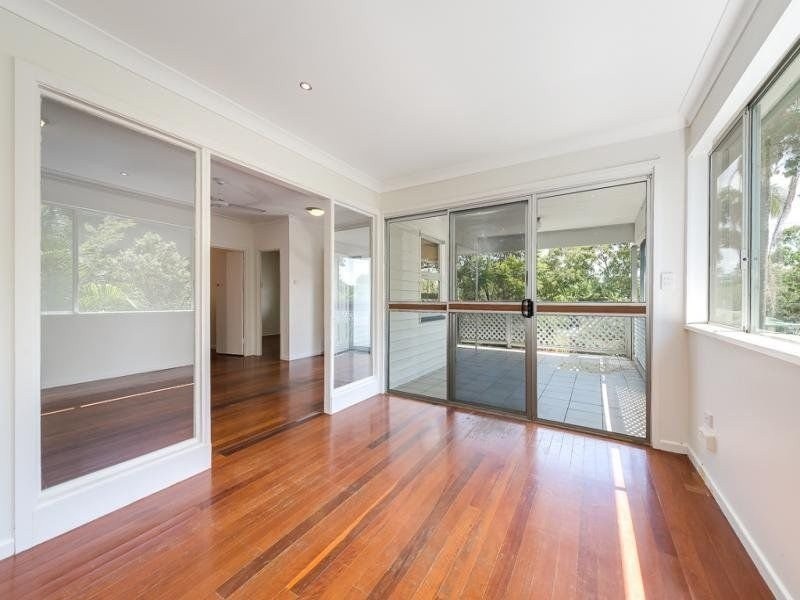 10 Melinda Street, Southport QLD 4215